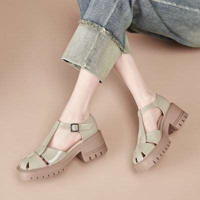 (Women) Luiza Barcelos Round Toe Woven Buckle Chunky Heel Sandals 'Apricot' X901312 Lookbook (Women) Luiza Barcelos Round Toe Woven Buckle Chunky Heel Sandals 'Apricot' X901312
