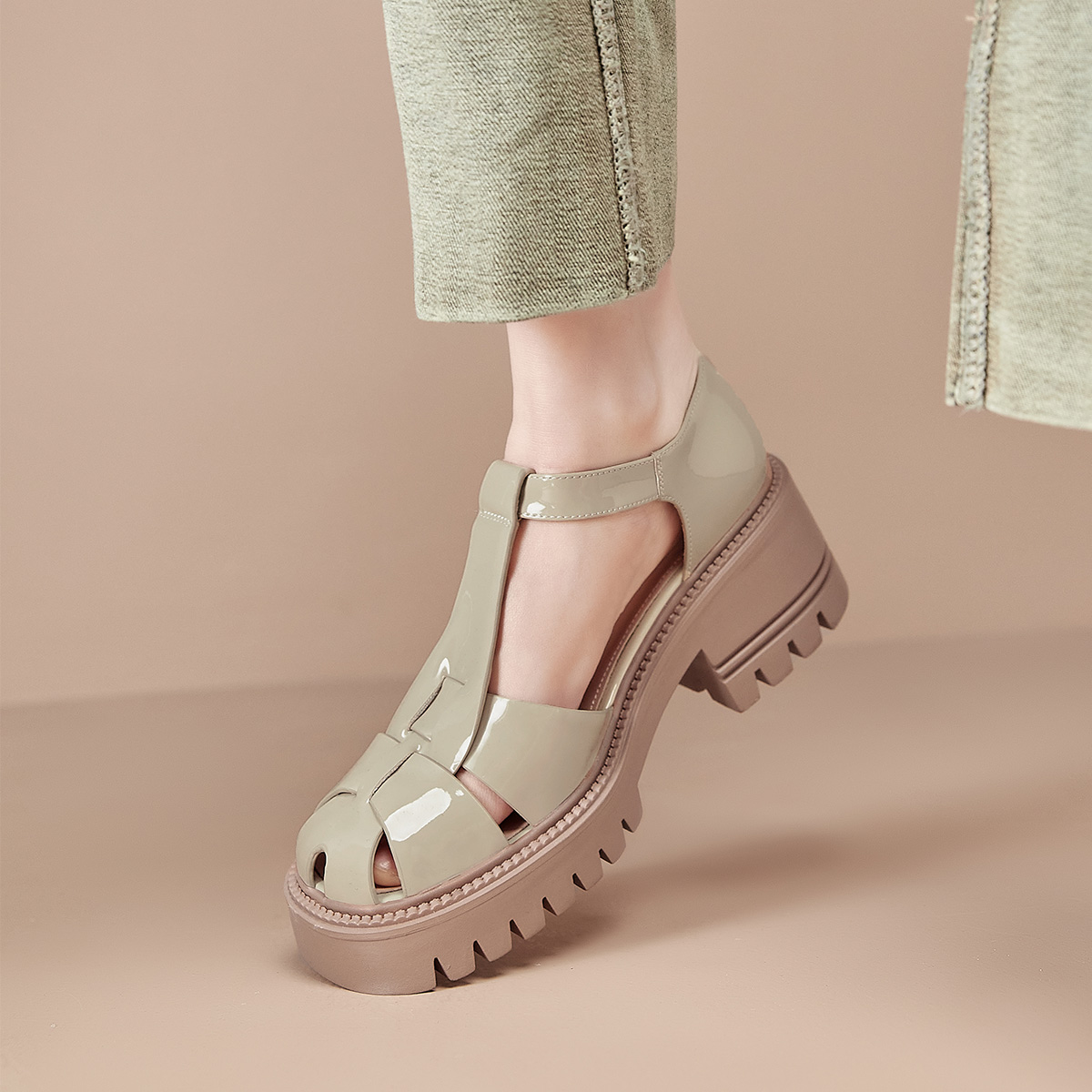 Details for (Women) Luiza Barcelos Round Toe Woven Buckle Chunky Heel Sandals 'Apricot' X901312