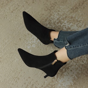 (W) 루이자 바르셀로스 블랙 스웨이드 숏부츠 (Luiza Barselloseu Beullaek Seuweideu Syosbutseu) X902149 4