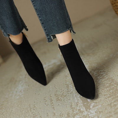 (W) Luiza Barcelos 黑色绒面短靴 X902149 1