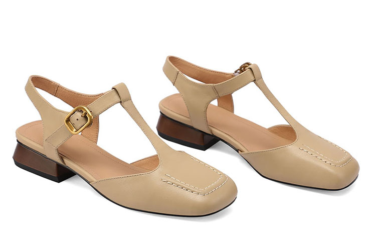 Purchase (W) （女性用）ルイザバルセロス スクエアトゥ バックル ブロックヒール「アプリコット」X901082 X901082