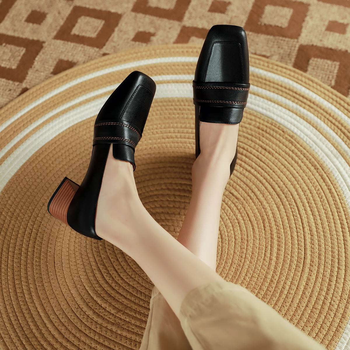 Details for (Women) Luiza Barcelos Square Toe Retro Chunky Heel 'Black' X901897