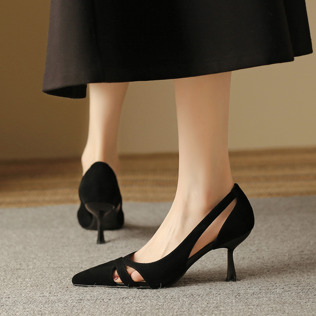 (W) Luiza Barcelos Stiletto 'Black Cut-Out Fashion' 圖 2