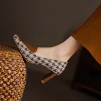 Purchase (W) Luiza Barcelos Stiletto 'Retro Houndstooth Cokelat' X901945