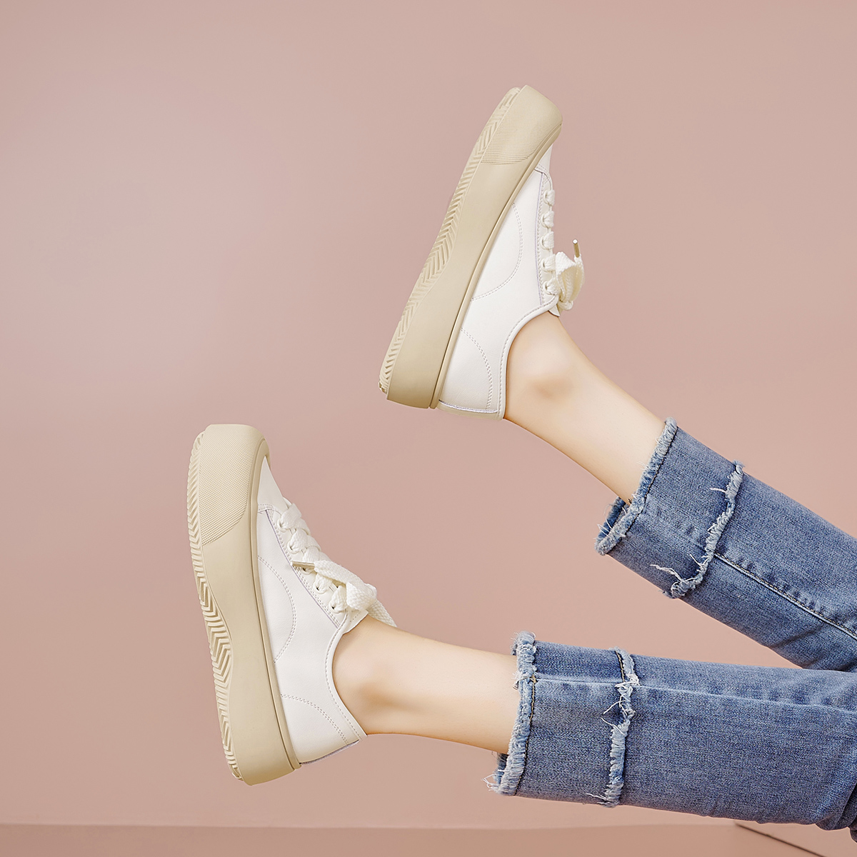 (W) Luiza Barcelos Synthetic Leather Low Top 'Beige Chunky Cute' 圖 5