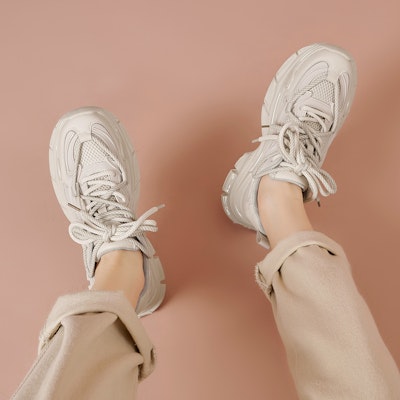 (W) Luiza Barcelos 厚底低帮鞋 '米白色' X902083 Shop (W) Luiza Barcelos 厚底低帮鞋 '米白色' X902083