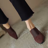 Lookbook (W) Luiza Barcelos Tacones Altos de Punta Afilada de Terciopelo 'Taupe Wedge' X901898