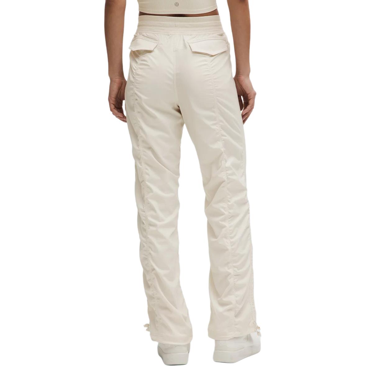 Shop (W) Lululemon 輕便中腰抽繩長褲 浅象牙色 LW5GSQS