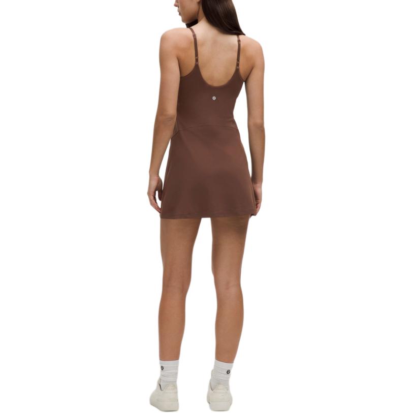 Lookbook (W) Lululemon Nulu™ 輕薄布料修身時尚舒適坦克洋裝 LW1FBKS