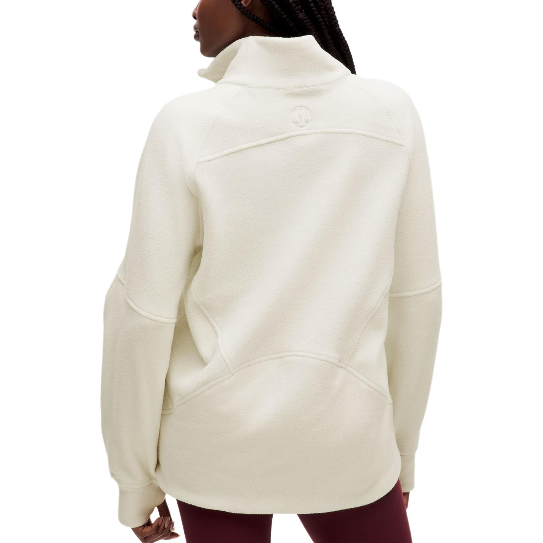 Lookbook (W) Lululemon Scuba连帽宽松拉链夹克 休闲运动风 LW3IVPS