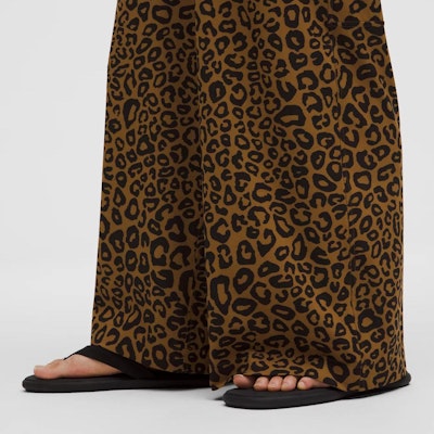 (W) Lululemon 寬版直筒中腰全長休閒長褲. LW5FTPA Purchase (W) Lululemon 寬版直筒中腰全長休閒長褲. LW5FTPA