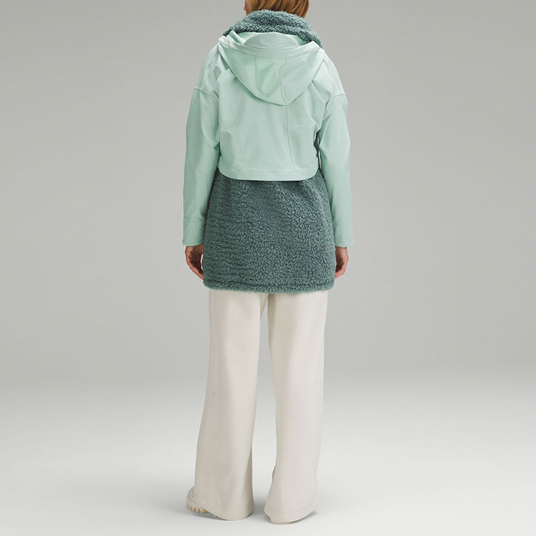 Shop (W) Lululemon 保暖旅行羊羔绒内衬三合一连帽夹克 LW3HLUS