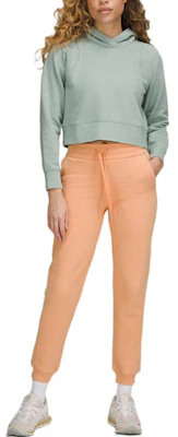 (W) Lululemon FW22宽松短款连帽衫长袖纯色 LW3FF4S Shop (W) Lululemon FW22宽松短款连帽衫长袖纯色 LW3FF4S