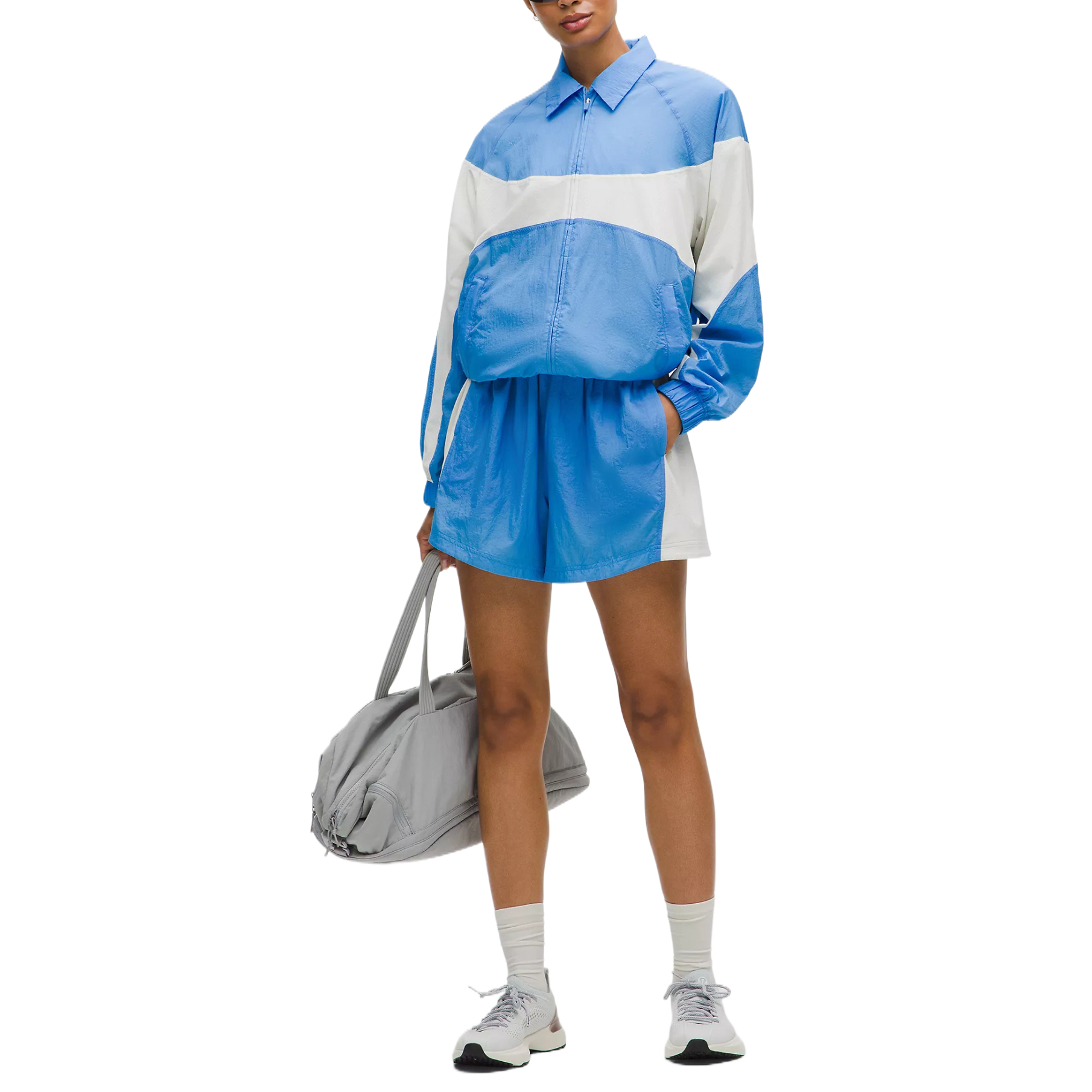 Sizing (W) Lululemon女款轻便尼龙防水耐用柔软时尚翻领夹克 LW3IPHS