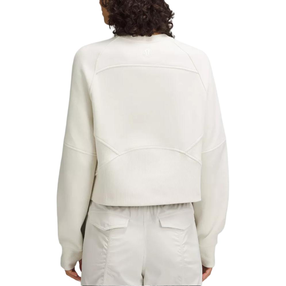 Lookbook (W) Lululemon 女款Scuba寬鬆短版上衣 - 休閒柔軟款式 LW3HX5S