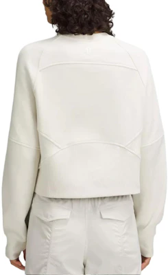 (W) Lululemon 女款Scuba寬鬆短版上衣 - 休閒柔軟款式 LW3HX5S Lookbook (W) Lululemon 女款Scuba寬鬆短版上衣 - 休閒柔軟款式 LW3HX5S