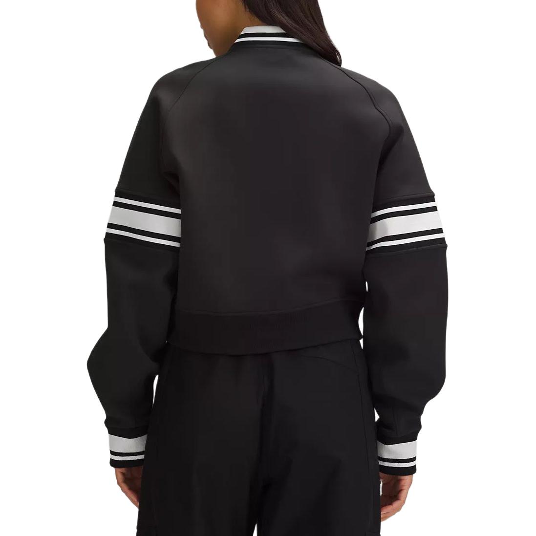 Purchase (W) Lululemon Jaket Varsity Cropped Hitam Striped Loose Fit Snap-Front LW3HFFS