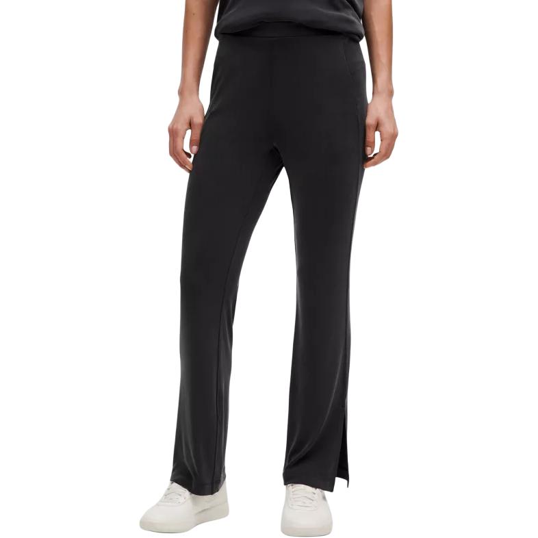 Details for (W) Lululemon Softstreme 高彈力輕便喇叭休閒褲 LW5HBFA