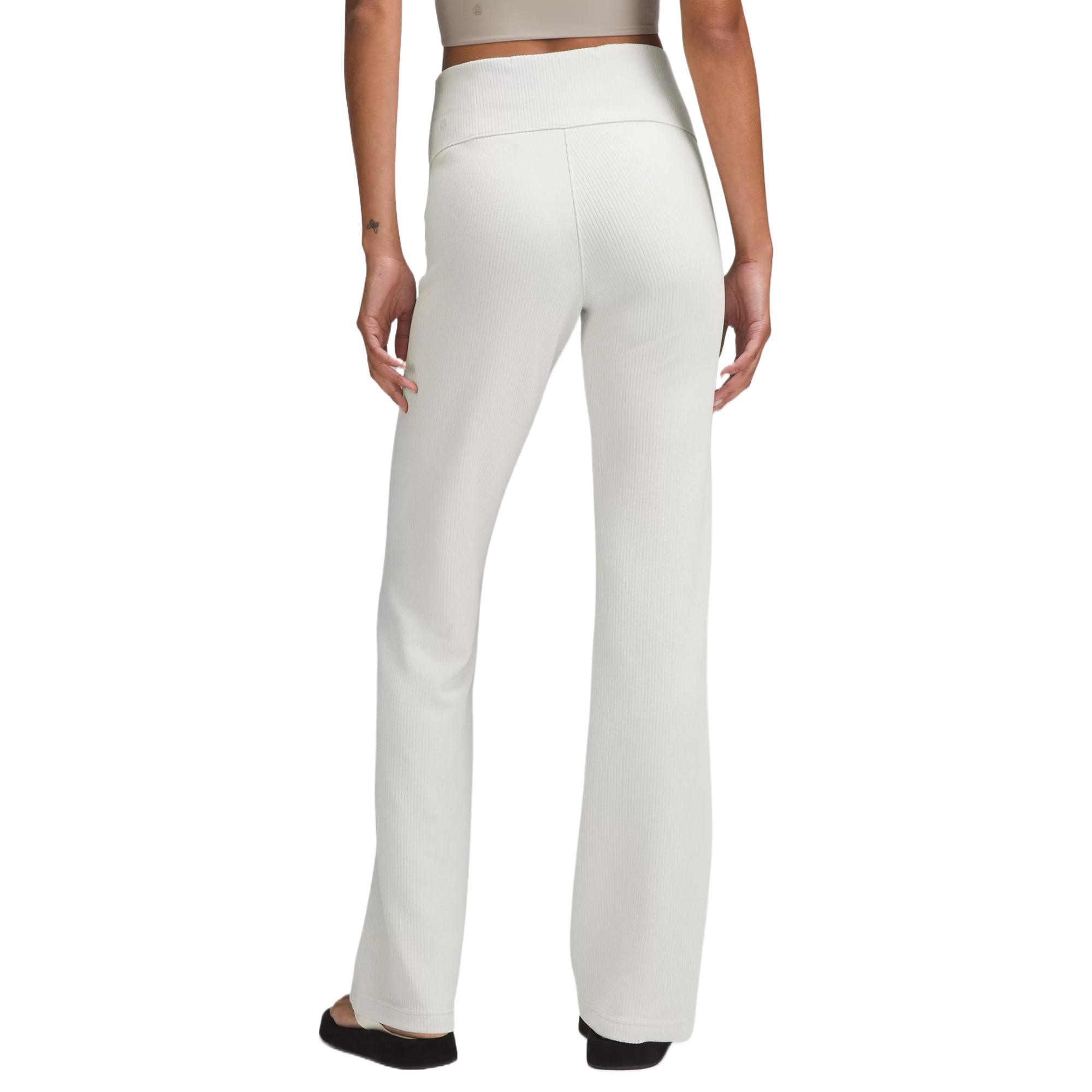 Purchase (W) Lululemon Softstreme Celana Flare Lembut & Bernapas - Tanpa Resleting, Warna Polos. LW5GVKS