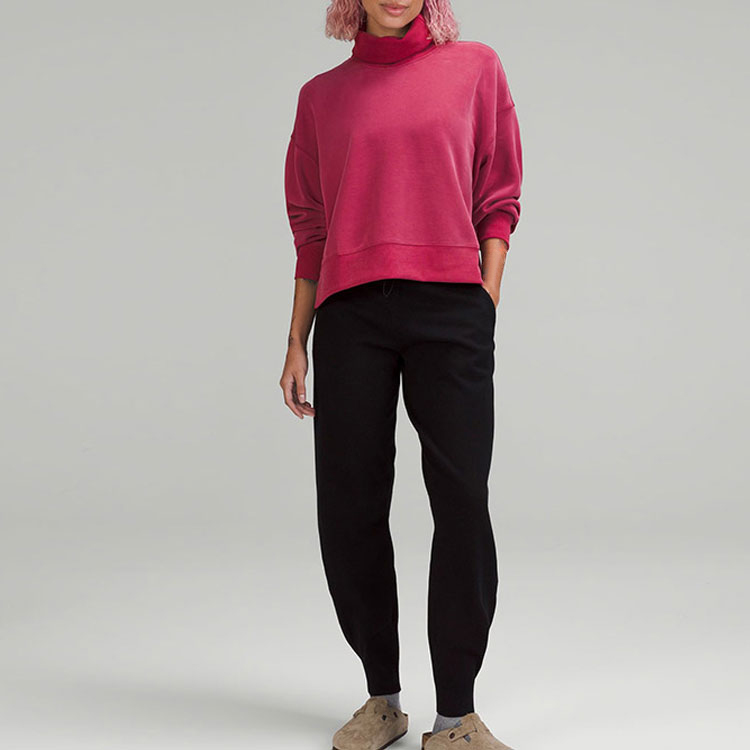 Shop (W) Lululemon Softstreme 高領寬鬆長袖短版衛衣 LW3GDVS