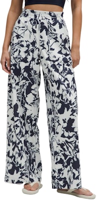 (W) Lululemon Swift 中腰寬褲 快乾舒適休閒長褲 LW5HTCS Lookbook (W) Lululemon Swift 中腰寬褲 快乾舒適休閒長褲 LW5HTCS