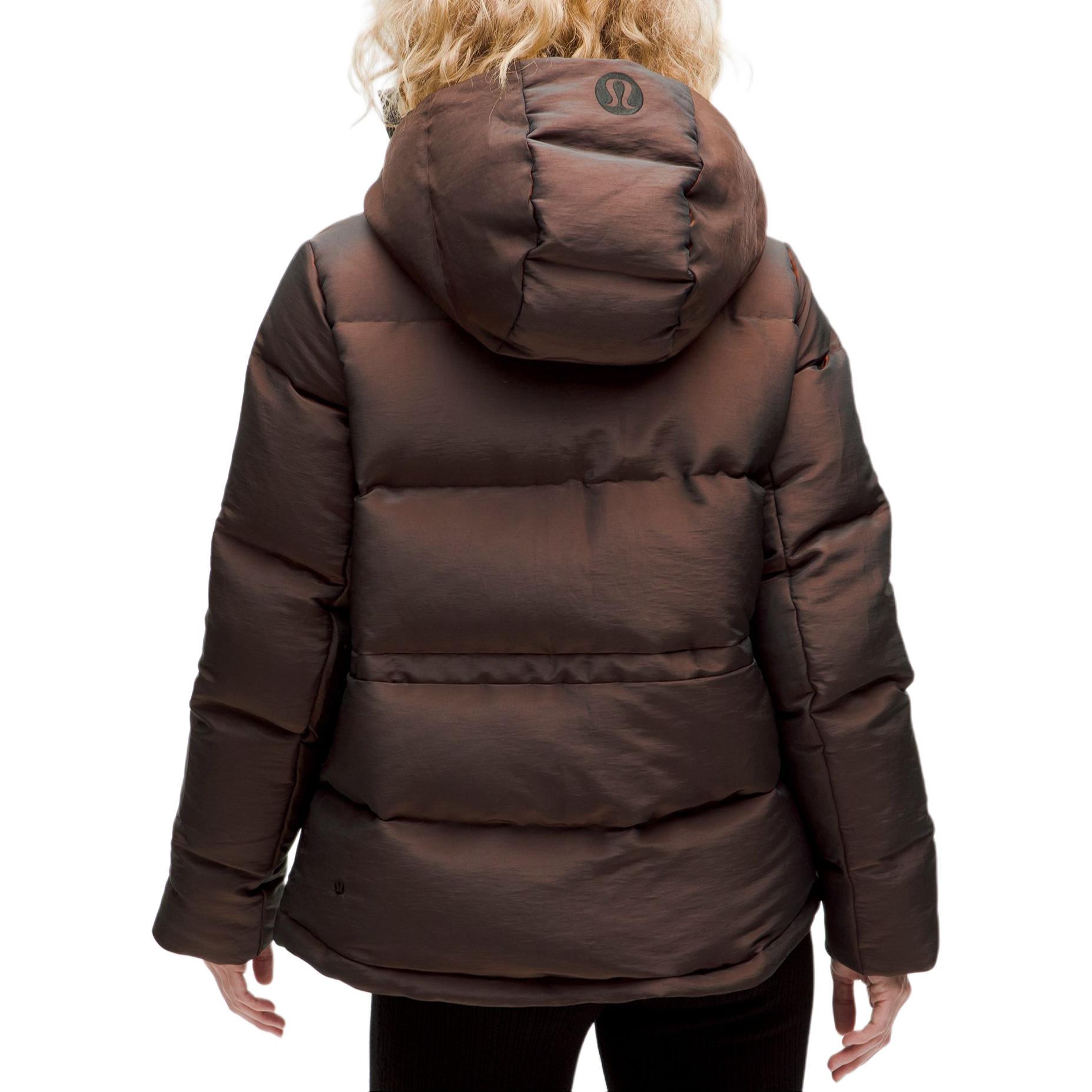 Lookbook (W) Lululemon Wunder Puff Chaqueta de Plumón 600 con Capucha Desmontable. LW4CI2S