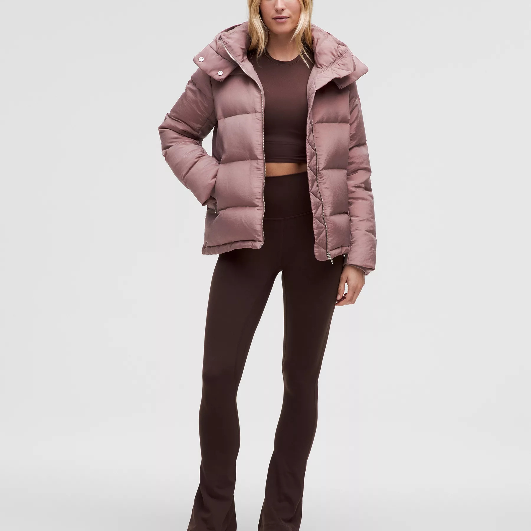 Sizing (W) Lululemon Wunder Puff Chaqueta de Plumón 600 con Capucha Desmontable. LW4CI2S