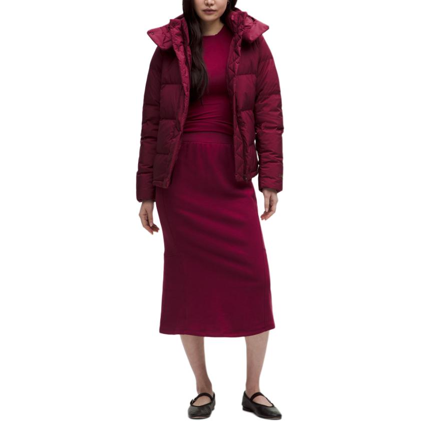 Lookbook (W) Lululemon Wunder Puff Chaqueta Roja Lunar Año Nuevo Edición Serpiente. LW4CHKS