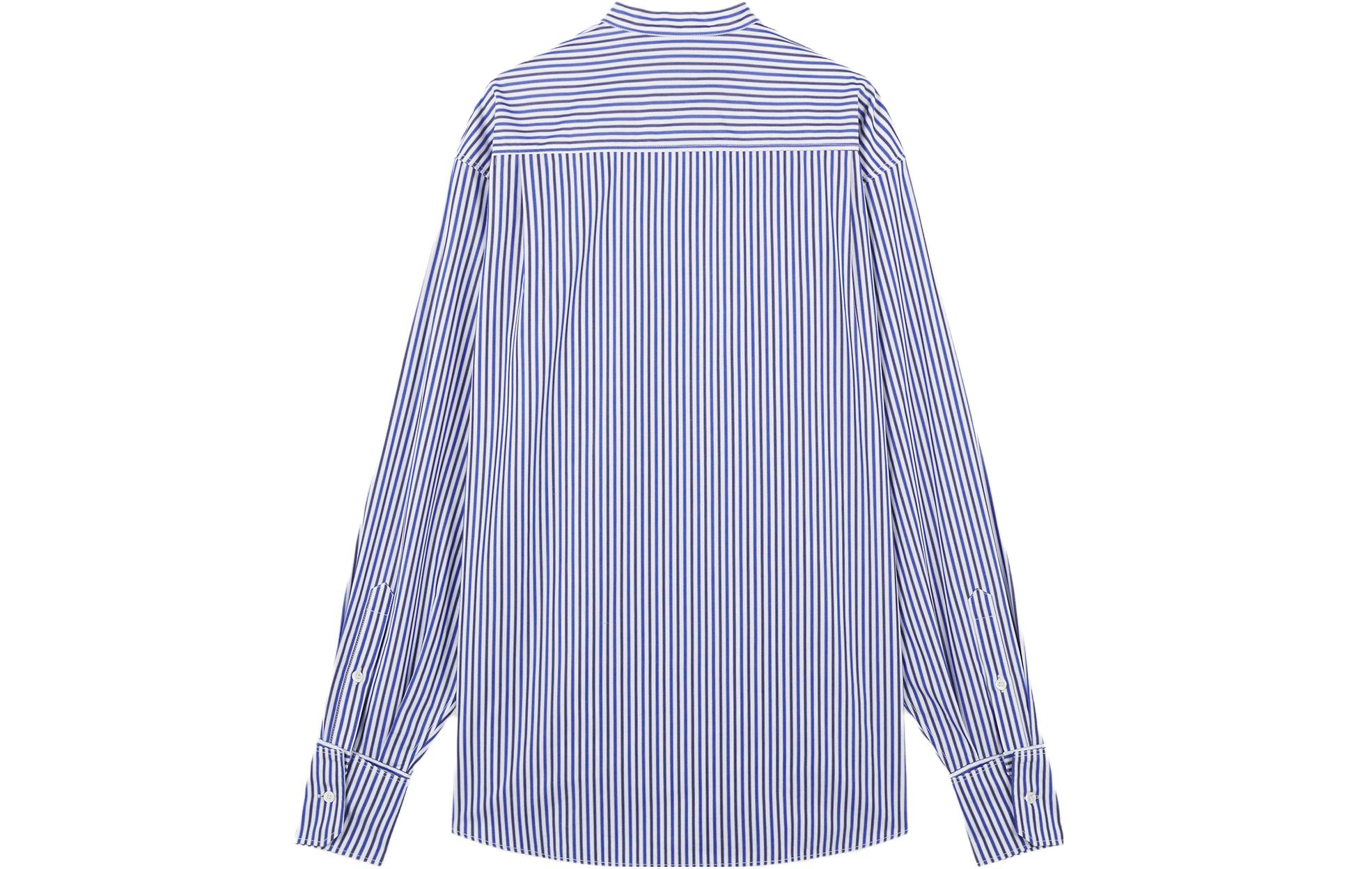 Lookbook (W) Maison Kitsune Baju Jalur Leher Petak Longgar dengan Butang. LW00406WC2041-S431