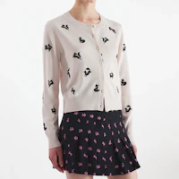 Shop (W) 메종 키츠네 FW24 자수 리브드 니트 코튼 스웨터 여성용 오프화이트 NW00504KF0001-P705