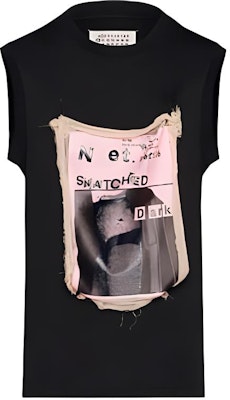 (W) Maison Margiela Kaos Tanpa Lengan Hitam Merah Muda Letter Print Crewneck S51GC0528S24575965 Order (W) Maison Margiela Kaos Tanpa Lengan Hitam Merah Muda Letter Print Crewneck S51GC0528S24575965