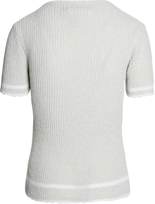 (W) Camiseta Maison Margiela Gris Claro Manga Corta Escote en V con Estampado Floral. S51HA1175S18006-001F Lookbook (W) Camiseta Maison Margiela Gris Claro Manga Corta Escote en V con Estampado Floral. S51HA1175S18006-001F