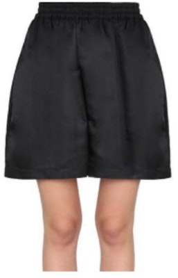 (W) Maison Margiela Celana Pendek High-Waist Loose Fit Hitam S52MU0077-S53984-900 Buy (W) Maison Margiela Celana Pendek High-Waist Loose Fit Hitam S52MU0077-S53984-900