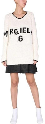 (W) Maison Margiela Celana Pendek High-Waist Loose Fit Hitam S52MU0077-S53984-900 Shop (W) Maison Margiela Celana Pendek High-Waist Loose Fit Hitam S52MU0077-S53984-900