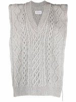 (Women) Maison Margiela Solid Chunky Cable Knit Vest Grey S51TH0085S17843857M (Women) Maison Margiela Solid Chunky Cable Knit Vest Grey S51TH0085S17843857M