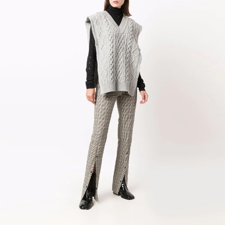 Lookbook (W) Maison Margiela 灰色粗线针织马甲 S51TH0085S17843857M