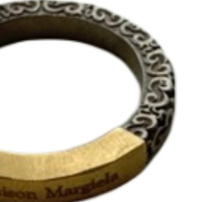 (W) Maison Margiela 字母标志银戒指 - 时尚配饰 SM3UQ0036-S12961-961 Lookbook (W) Maison Margiela 字母标志银戒指 - 时尚配饰 SM3UQ0036-S12961-961