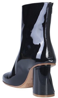(W) Maison Margiela 漆皮黑色皮革短靴 S39WU0139P2495T8013 Lookbook (W) Maison Margiela 漆皮黑色皮革短靴 S39WU0139P2495T8013