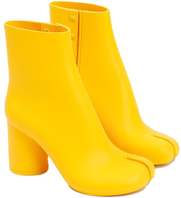 (W) 메종 마르지엘라 옐로우 앵클 부츠 (Maison Margiela Yellow Ankle Boots) S38WU0378P4365T3041 Lookbook (W) 메종 마르지엘라 옐로우 앵클 부츠 (Maison Margiela Yellow Ankle Boots) S38WU0378P4365T3041