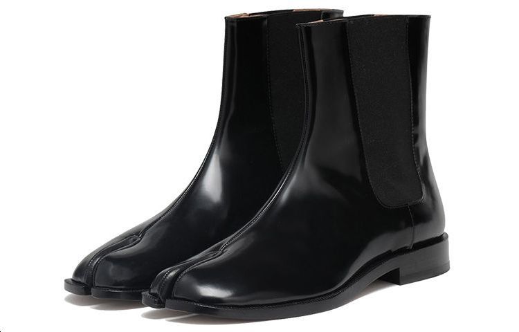 Lookbook Maison Margiela 皮革 戶外休閒切爾西靴 女款 黑色