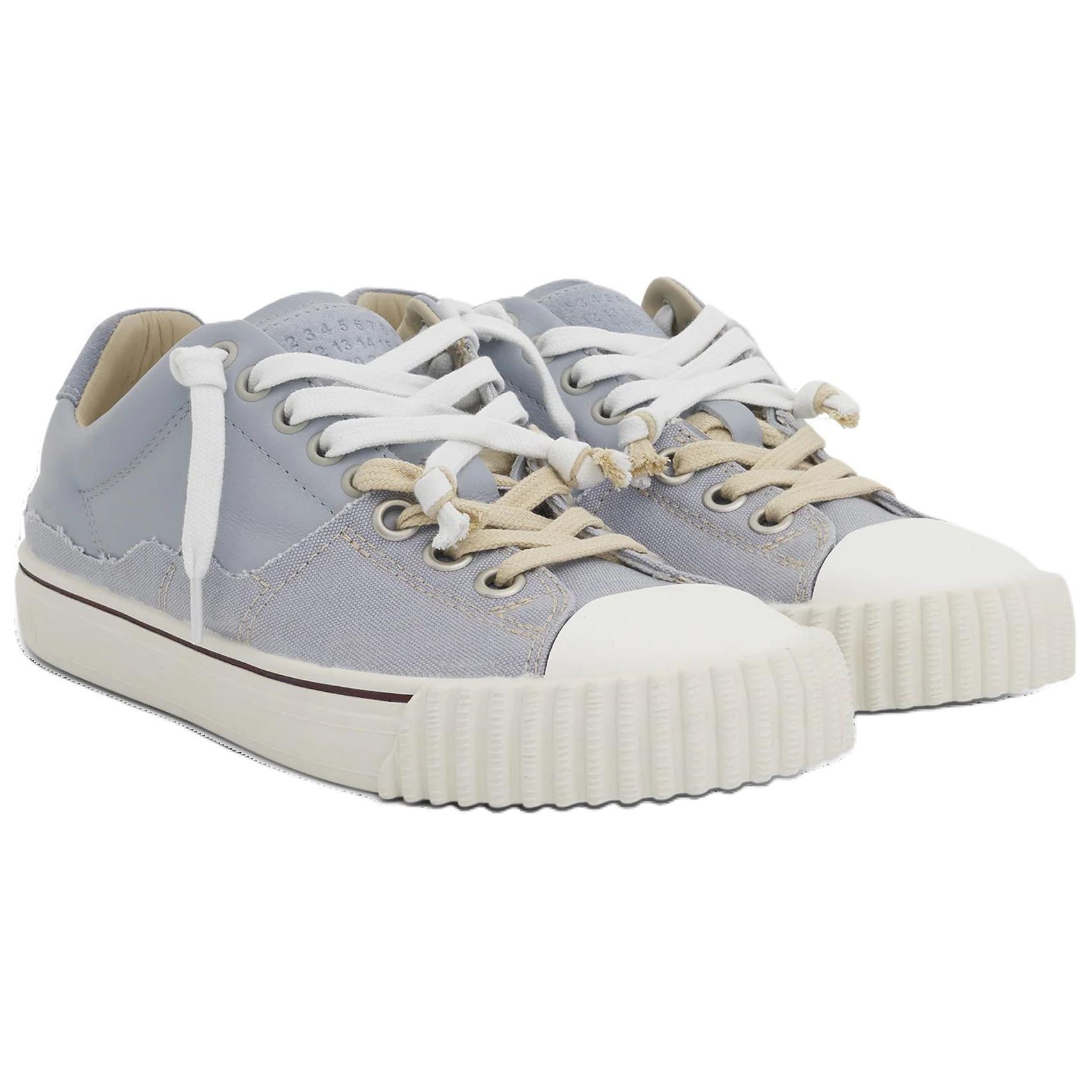 Lookbook (W) Maison Margiela Evolution 'Lienzo y Gamuza Azul Pálido' S58WS0234P5063T6172