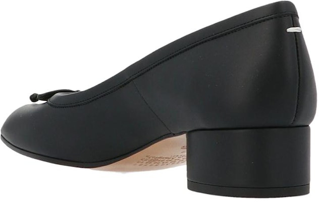 (W) 메종 마르지엘라 블랙 카프스킨 하이탑 스니커즈 S58WZ0044P3753T8013 Lookbook (W) 메종 마르지엘라 블랙 카프스킨 하이탑 스니커즈 S58WZ0044P3753T8013