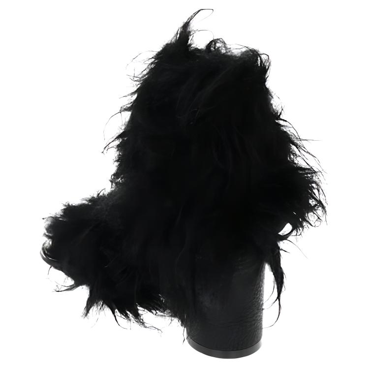 Lookbook (W) Maison Margiela Sepatu Bot Berbulu Hitam Fashion S40WU0185P1964T8013