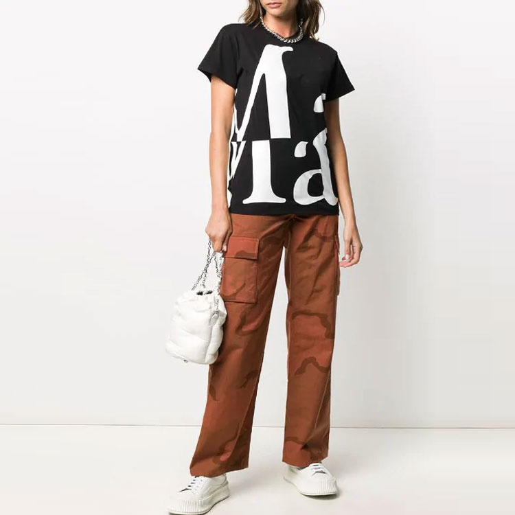 Lookbook (W) Maison Margiela FW21 Kaos Hitam Pendek Alphabet Print Fashion. S51GC0496S22816900