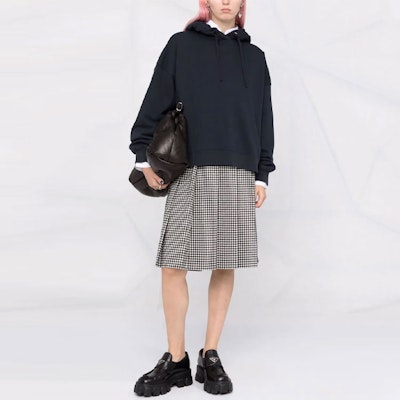 (W) Sudadera con Capucha Logo Maison Margiela FW21 Mujer Azul. S51GU0039S25498511 Lookbook (W) Sudadera con Capucha Logo Maison Margiela FW21 Mujer Azul. S51GU0039S25498511