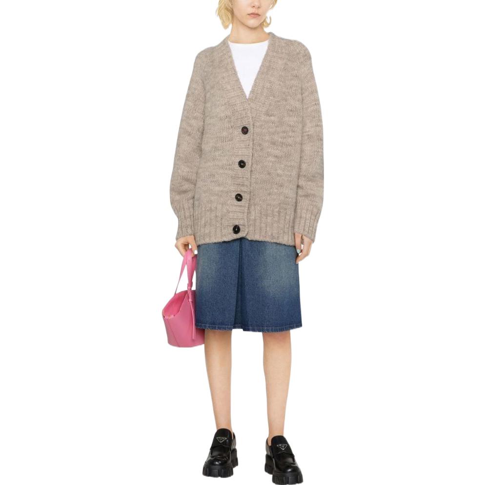 Lookbook (W) Maison Margiela FW22 Kardigan Rajut Oversized V-Leher Coklat. SI0GP0004S17802119M