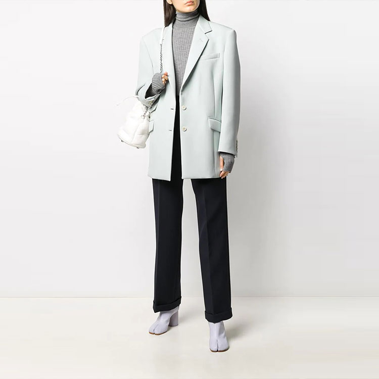 Lookbook (W) Maison Margiela Abu-Abu Sweter Wol Turtleneck Rajut S51HA1072S17464854M