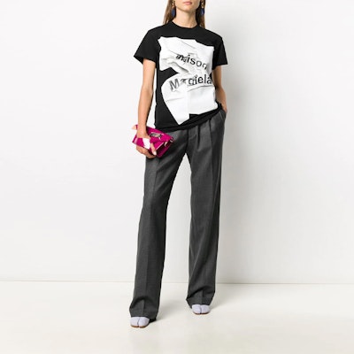 (W) 메종 마르지엘라 하이웨스트 와이드팬츠 그레이 스티치 로고. S51KA0521S53200002F Lookbook (W) 메종 마르지엘라 하이웨스트 와이드팬츠 그레이 스티치 로고. S51KA0521S53200002F