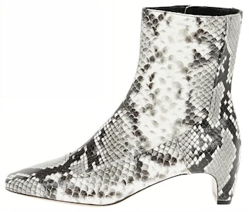 (W) Maison Margiela But Kulit Buku Lali 'Hitam dan Putih' S58WU0286P2785H6518 Buy (W) Maison Margiela But Kulit Buku Lali 'Hitam dan Putih' S58WU0286P2785H6518