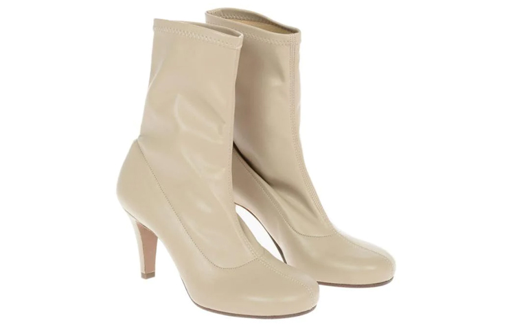 Lookbook (W) 메종 마르지엘라 베이지 가죽 앵클부츠 S58WU0357PR731T4091